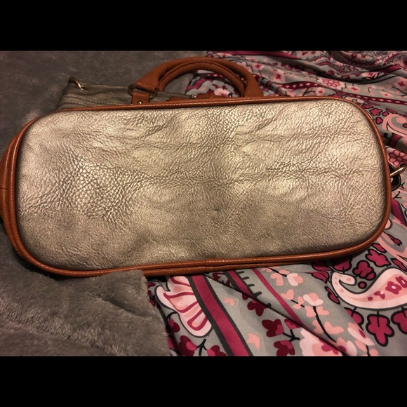 Handbag - Picture 4 of 7